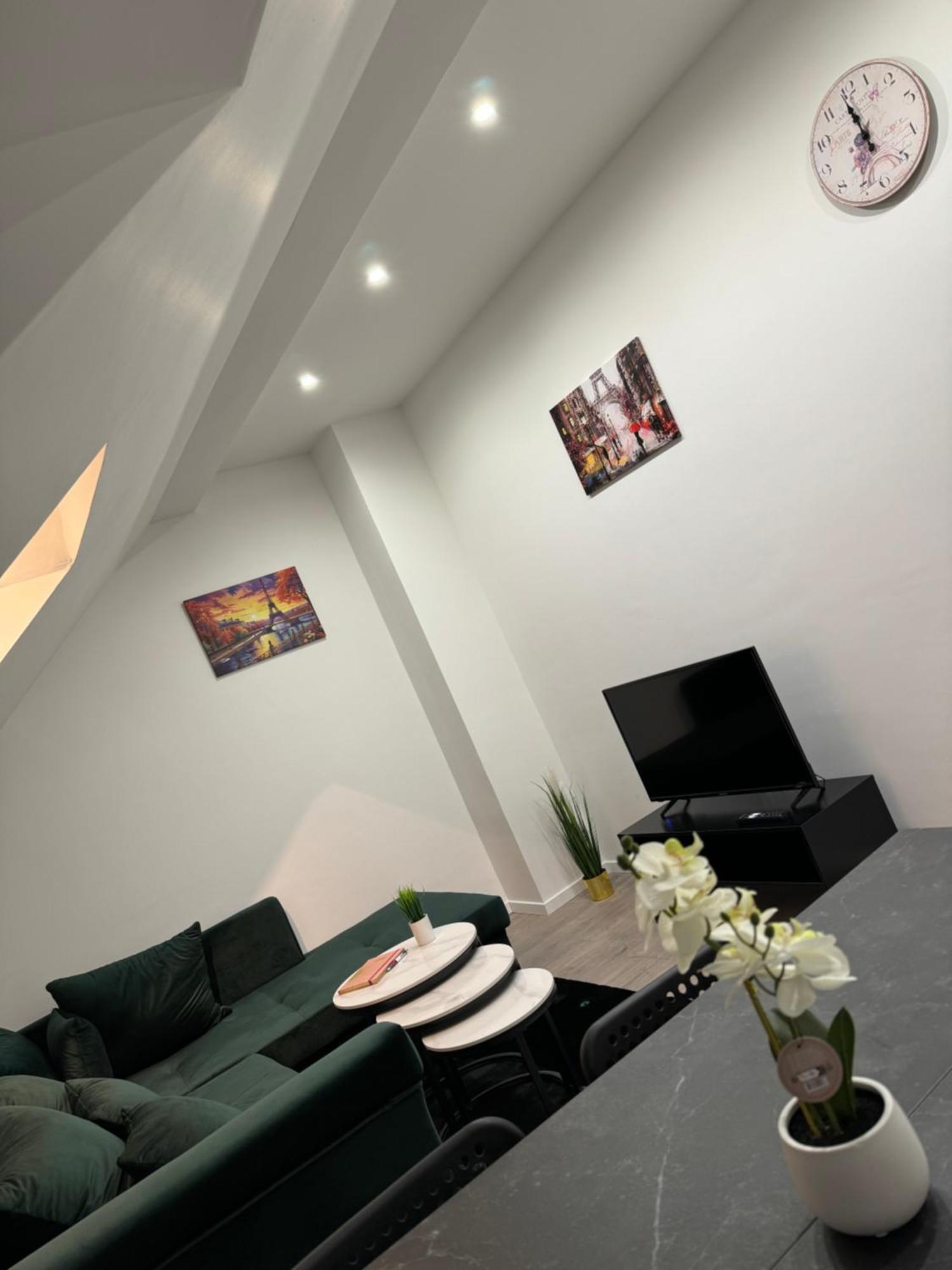 Appartement Paris By D&j Apartment's Altenessen Nord